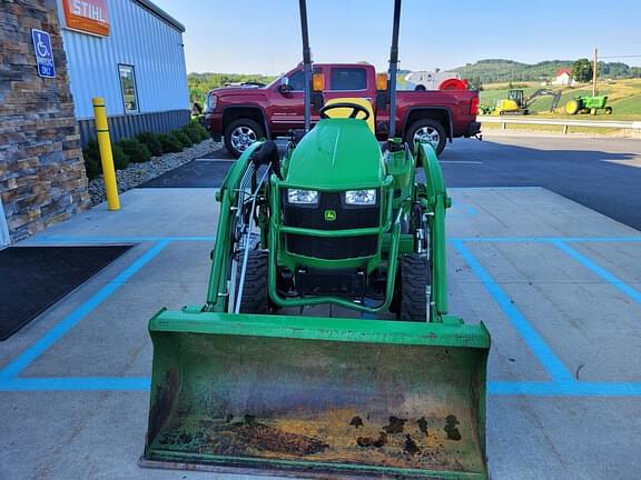 Image of John Deere 1023E equipment image 4