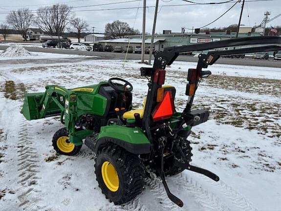 Image of John Deere 1023E equipment image 2