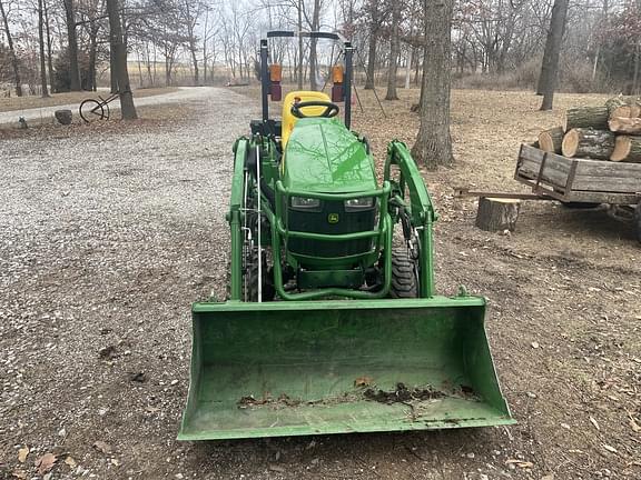 Image of John Deere 1023E equipment image 2