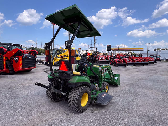 Image of John Deere 1023E equipment image 3