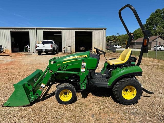 Image of John Deere 1023E equipment image 1