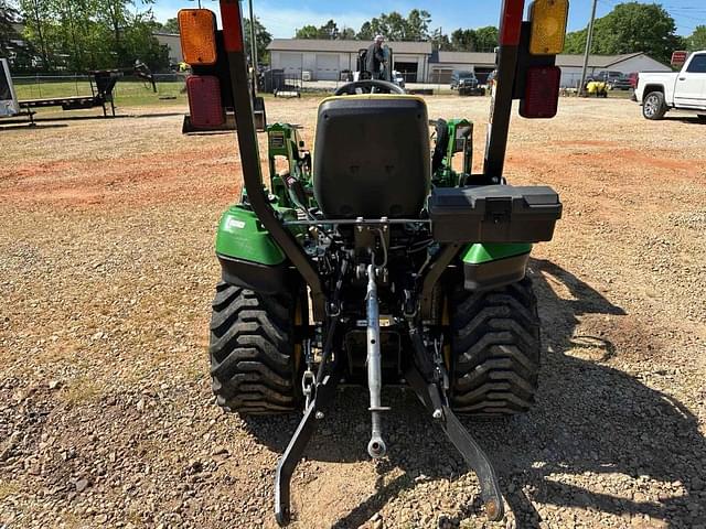 Image of John Deere 1023E equipment image 3