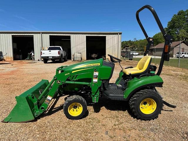 Image of John Deere 1023E equipment image 1
