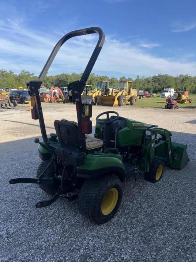 Image of John Deere 1023E equipment image 3