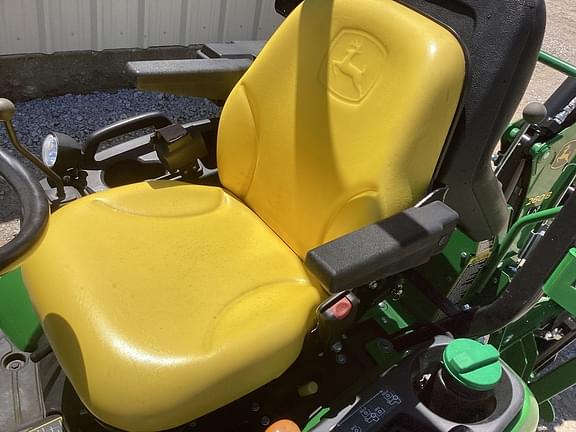 Image of John Deere 1025R equipment image 4