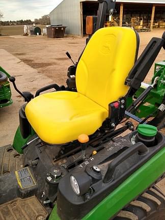 Image of John Deere 1025R equipment image 4