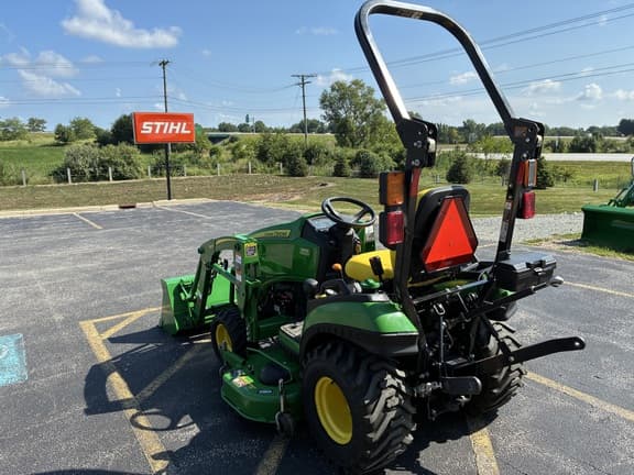 Image of John Deere 1025R equipment image 4