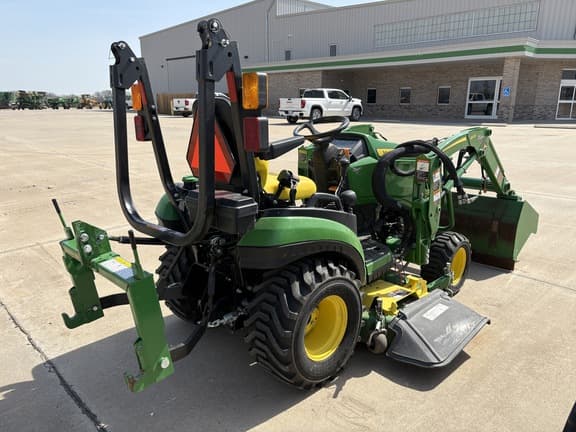 Image of John Deere 1025R equipment image 2