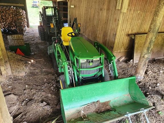 2019 John Deere 1025R Equipment Image0