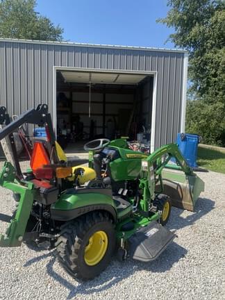 Image of John Deere 1025R equipment image 1