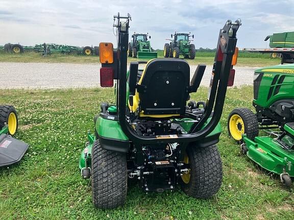 Image of John Deere 1025R equipment image 2