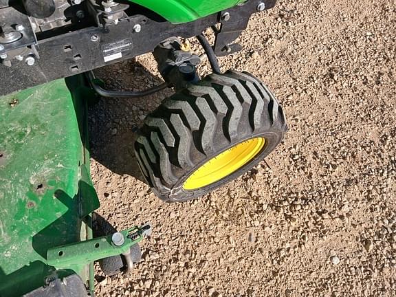 Image of John Deere 1025R equipment image 3