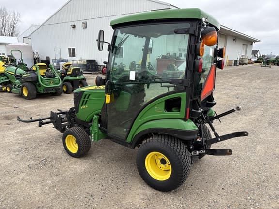 Image of John Deere 1025R equipment image 3