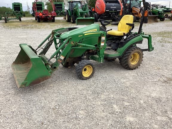 Image of John Deere 1025R equipment image 1