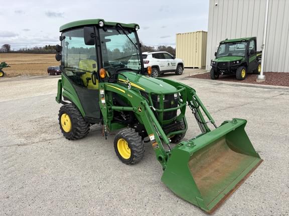 Image of John Deere 1025R equipment image 4