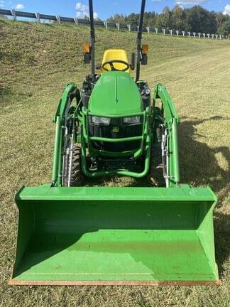 Image of John Deere 1025R equipment image 3