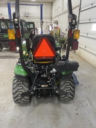 Image of John Deere 1025R equipment image 4