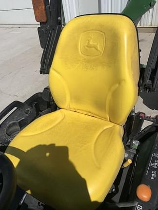 Image of John Deere 1025R equipment image 4