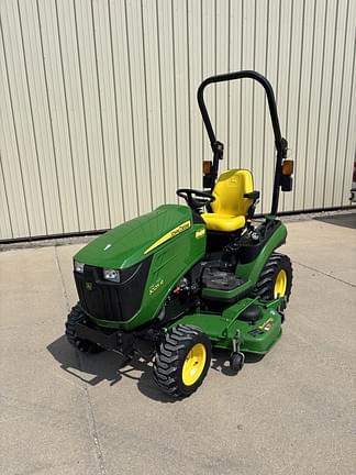 Image of John Deere 1025R equipment image 3