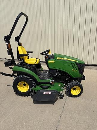 Image of John Deere 1025R equipment image 2