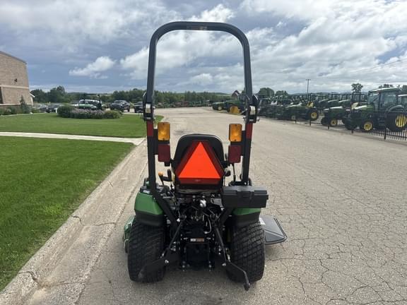 Image of John Deere 1025R equipment image 3