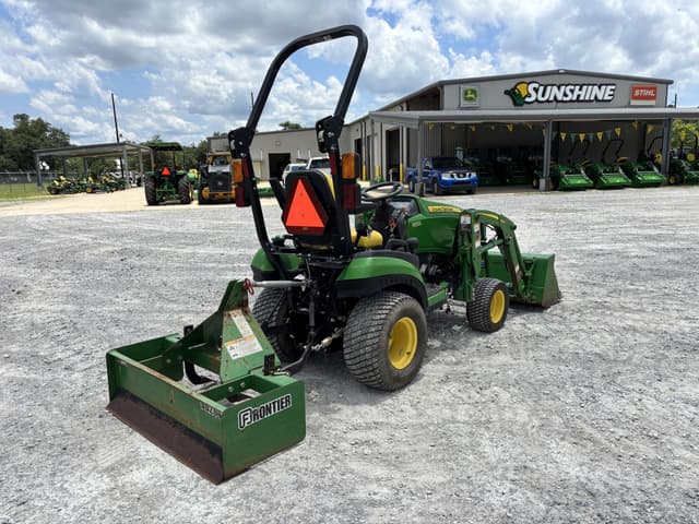 Image of John Deere 1025R equipment image 4