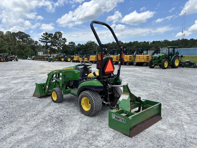 Image of John Deere 1025R equipment image 2