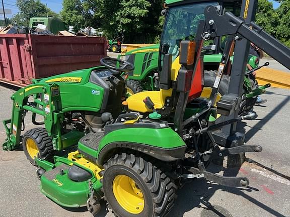Image of John Deere 1025R equipment image 3