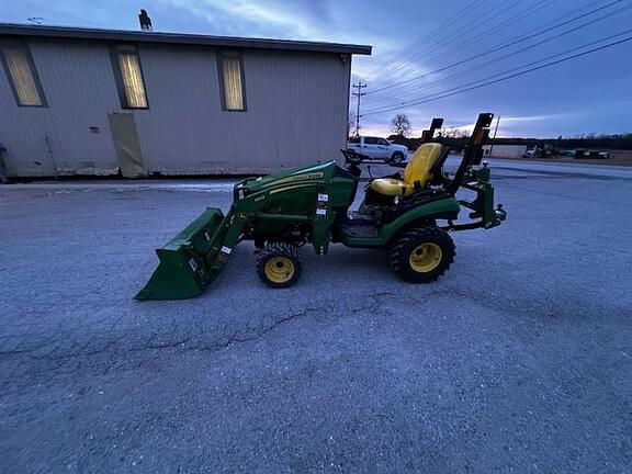 Image of John Deere 1025R equipment image 2