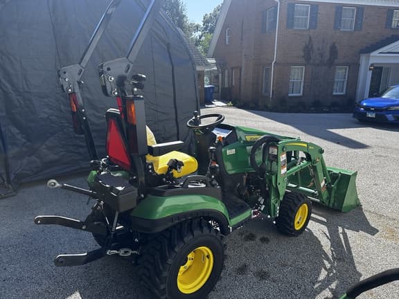 Image of John Deere 1025R equipment image 4