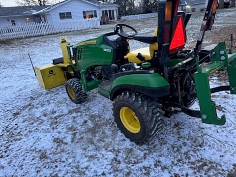 Image of John Deere 1025R equipment image 4