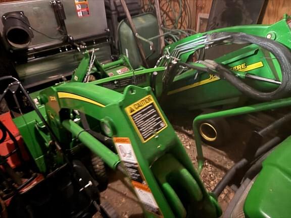 Image of John Deere 1025R equipment image 2