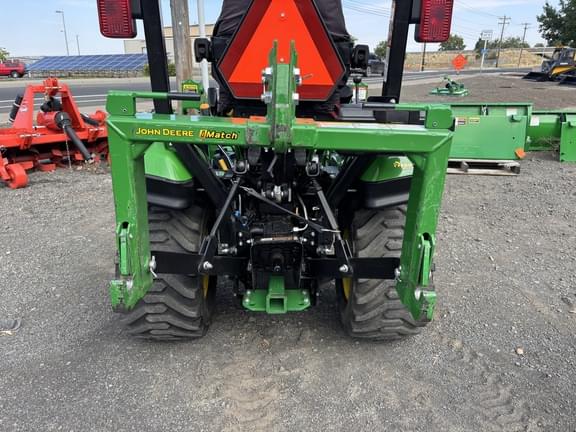 Image of John Deere 1025R equipment image 2