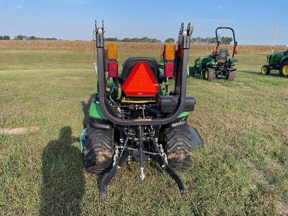 Image of John Deere 1025R equipment image 2