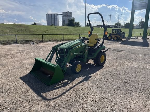2019 John Deere 1025R Equipment Image0