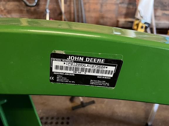 Image of John Deere 1025R equipment image 2