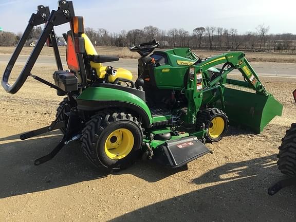 Image of John Deere 1025R equipment image 3