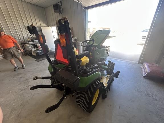 Image of John Deere 1025R equipment image 1