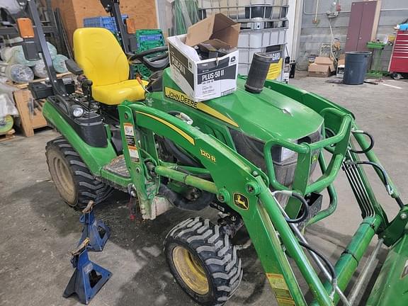 Image of John Deere 1025R Image 0