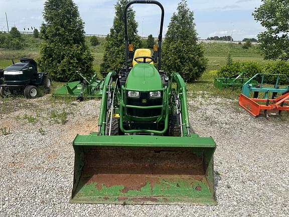 Image of John Deere 1025R equipment image 2