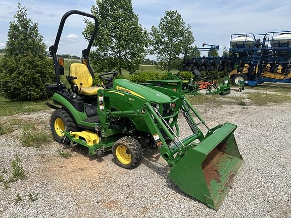 Image of John Deere 1025R equipment image 1