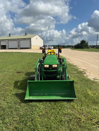 Image of John Deere 1025R equipment image 2