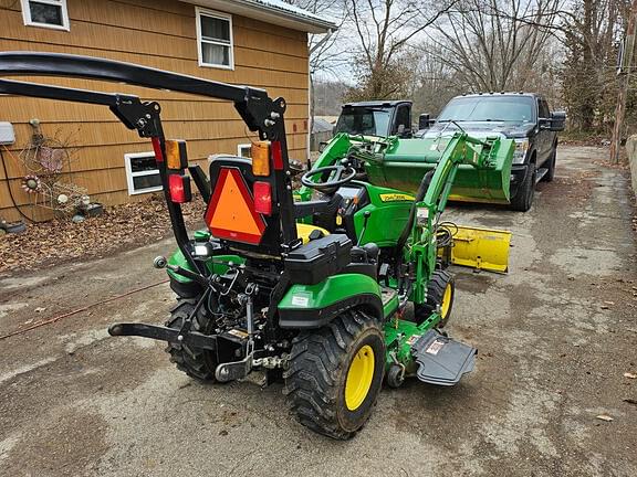 Image of John Deere 1025R equipment image 2