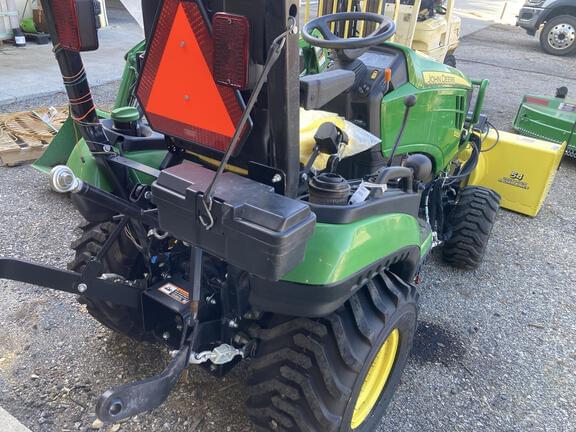Image of John Deere 1025R equipment image 2