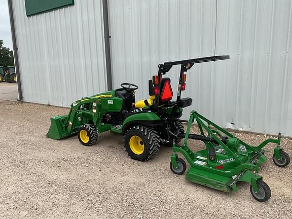 Image of John Deere 1025R equipment image 2