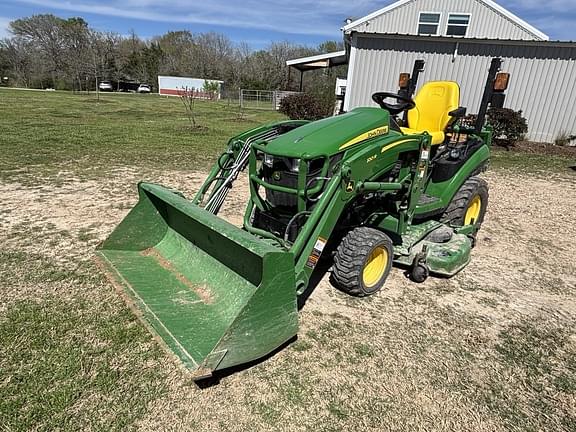 Image of John Deere 1025R equipment image 3