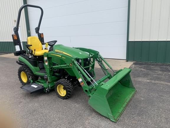 Image of John Deere 1025R equipment image 2