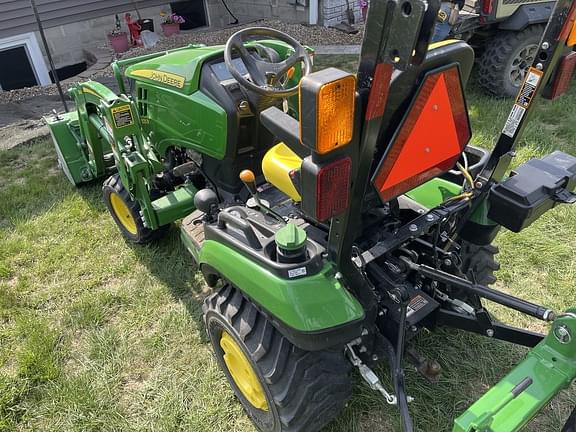 Image of John Deere 1025R equipment image 3