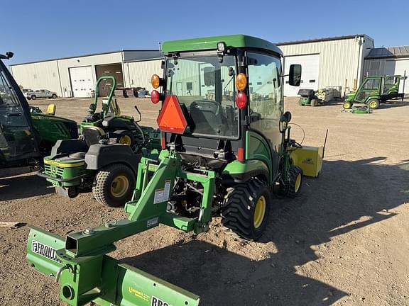 Image of John Deere 1025R equipment image 2