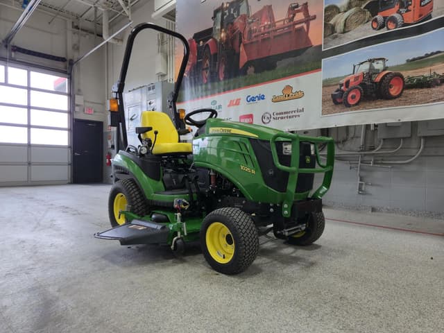 Image of John Deere 1025R equipment image 2